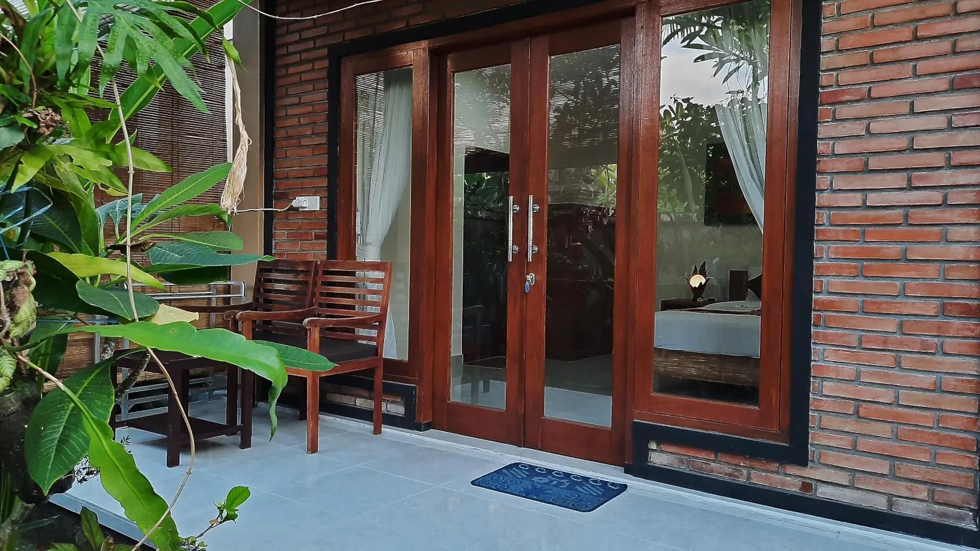 Penzion Evan House Homestay With Kitchens And Private Balconies Ubud Indonésie