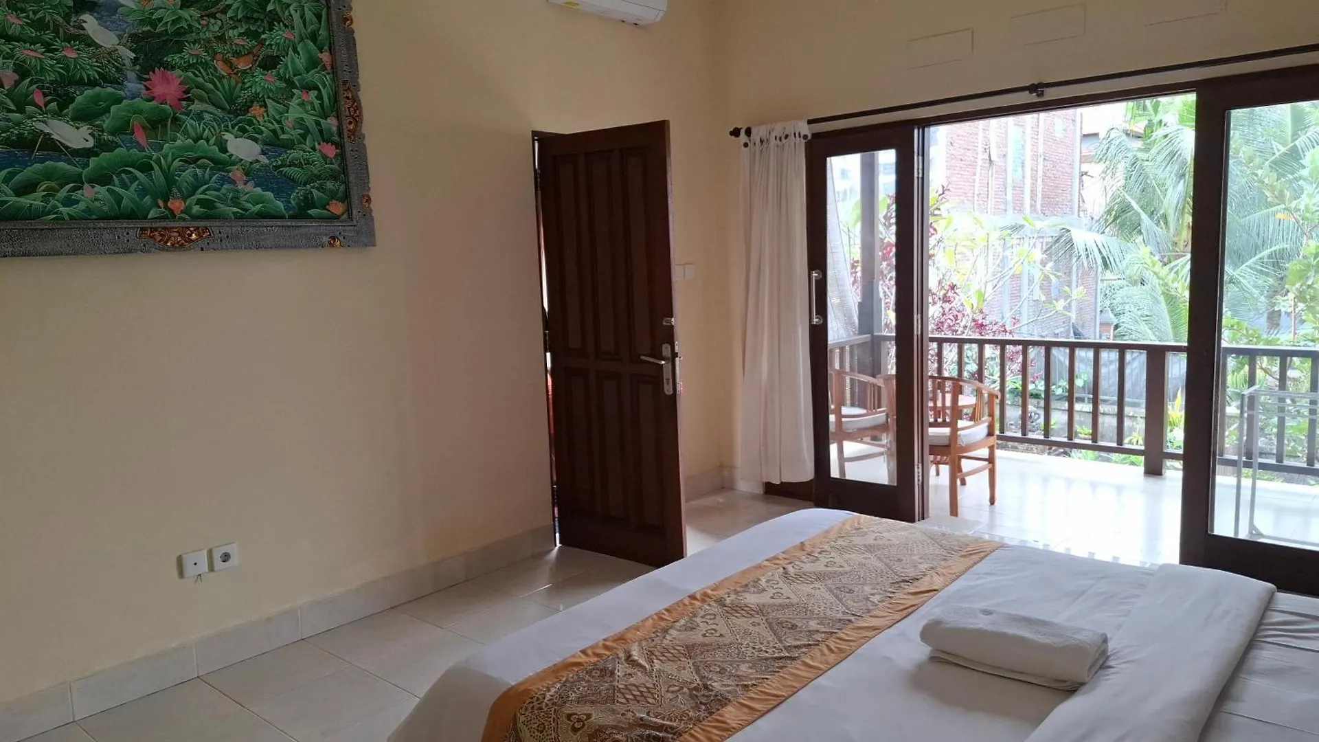 Evan House Homestay With Kitchens And Private Balconies Ubud  Guest house Ubud (Bali)