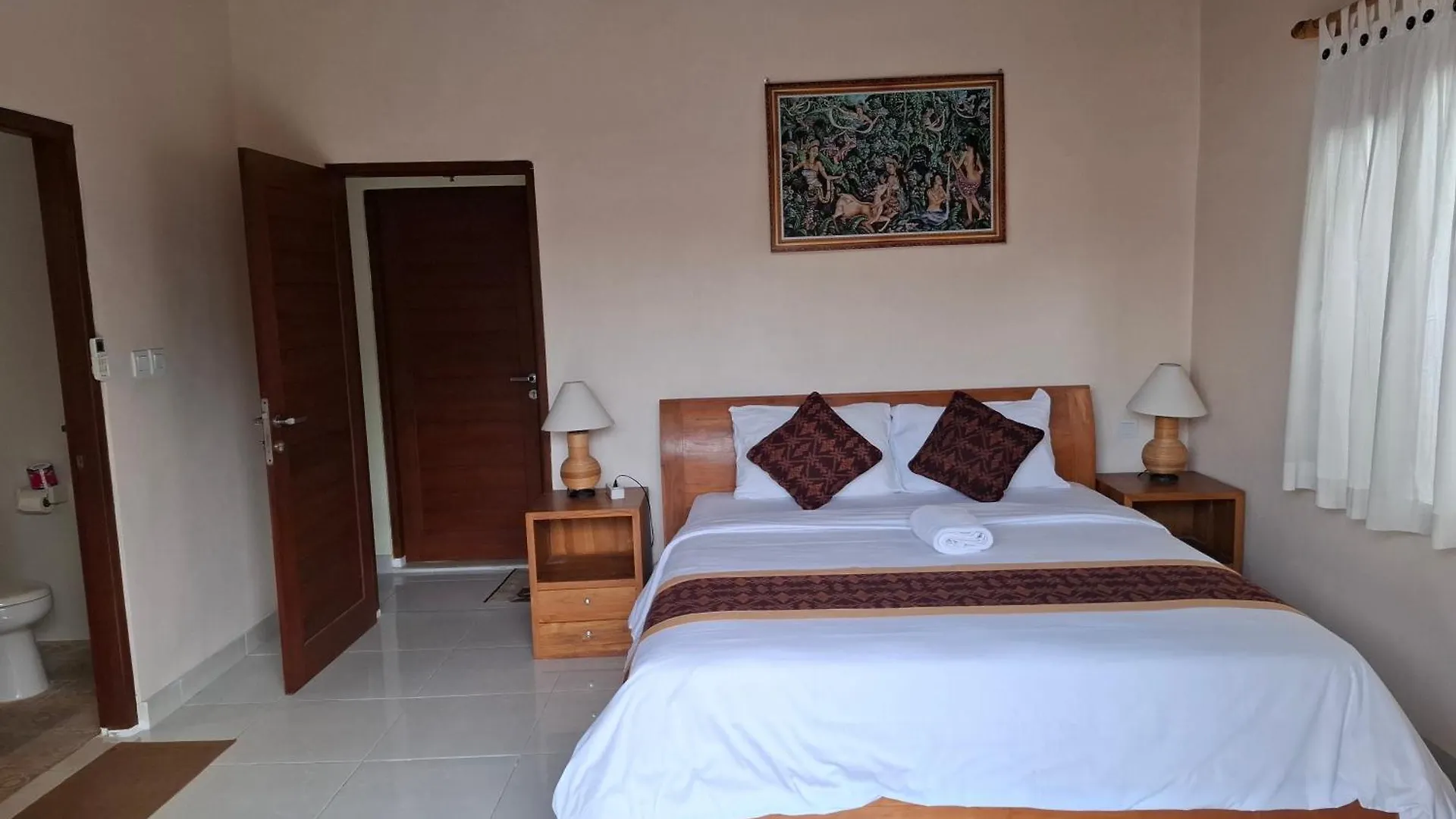 Evan House Homestay With Kitchens And Private Balconies Ubud