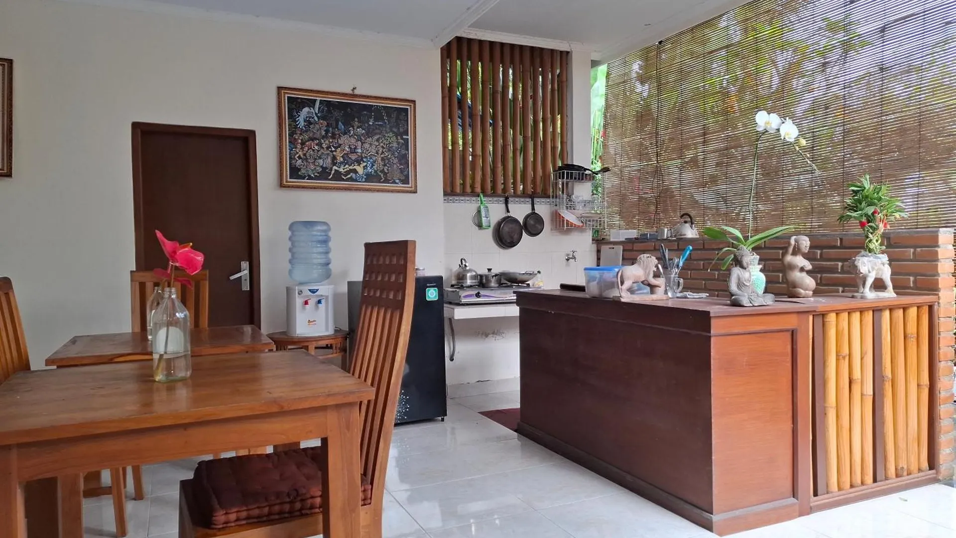 Evan House Homestay With Kitchens And Private Balconies Ubud  0*, Ubud (Bali)