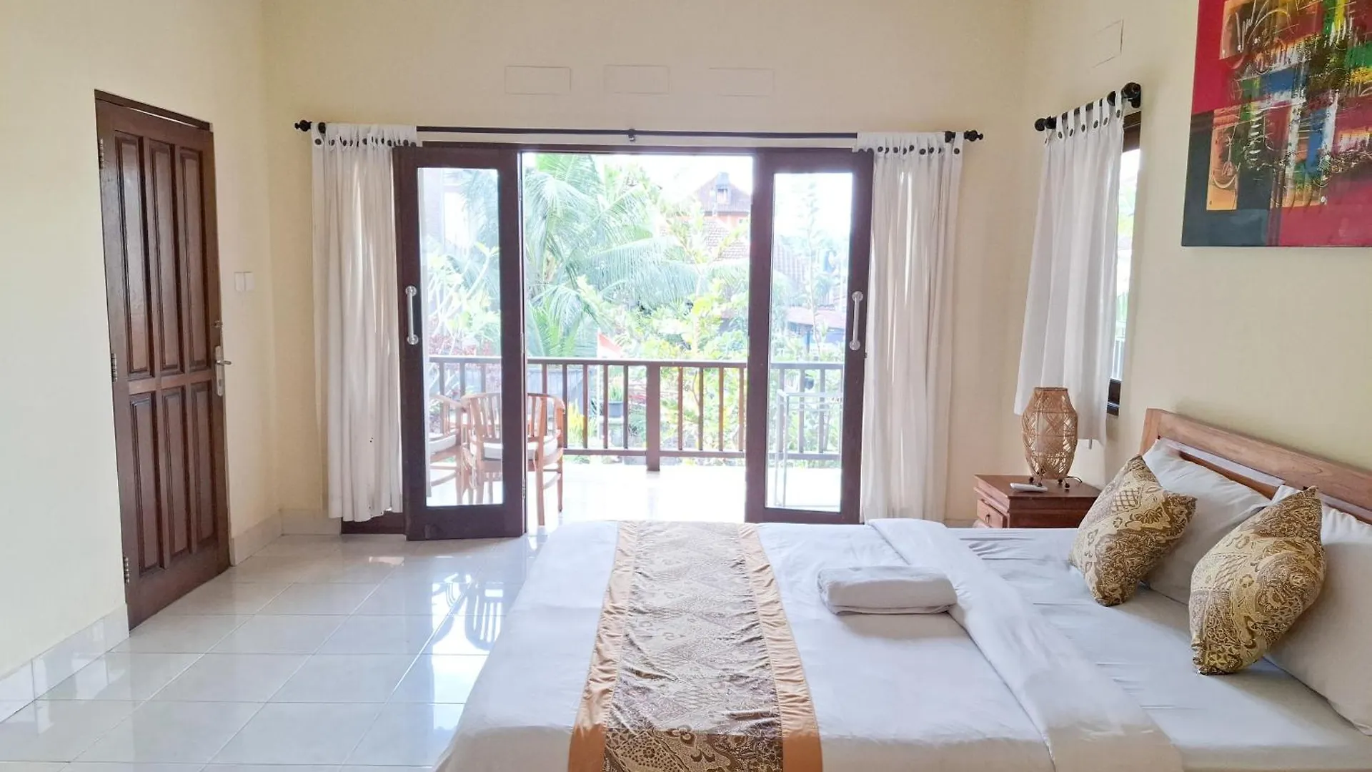 Evan House Homestay With Kitchens And Private Balconies Ubud  Guest house
