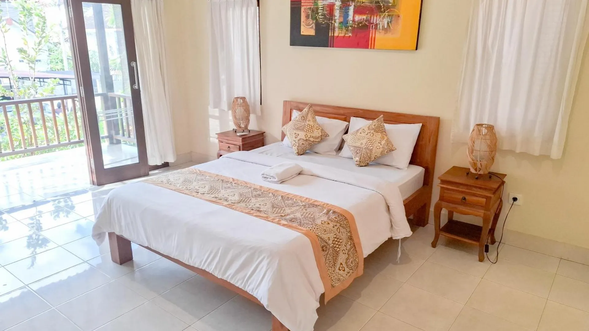 Evan House Homestay With Kitchens And Private Balconies Ubud